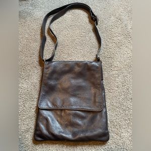 vera pelle made in italy leather sling bag